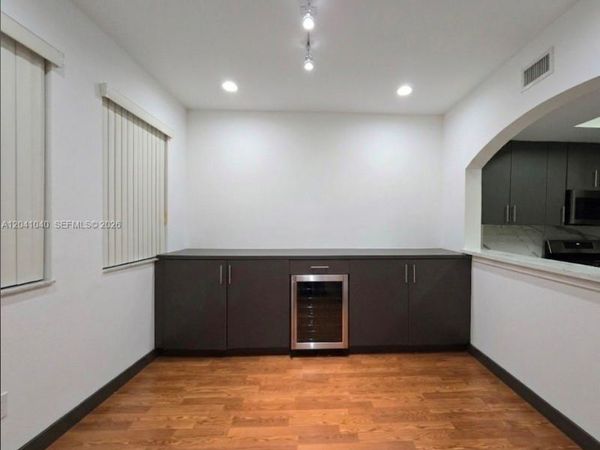 8936 W Flagler St , Unit 204, Miami, FL 33174