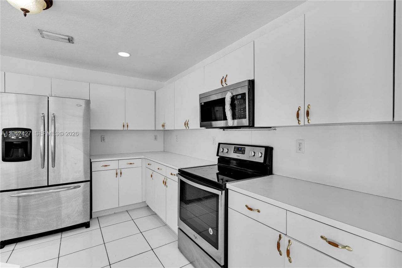 15251 NW 89th Ave , Miami Lakes, FL 33018 Photo