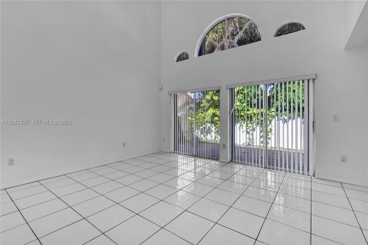 15251 NW 89th Ave , Miami Lakes, FL 33018 Photo