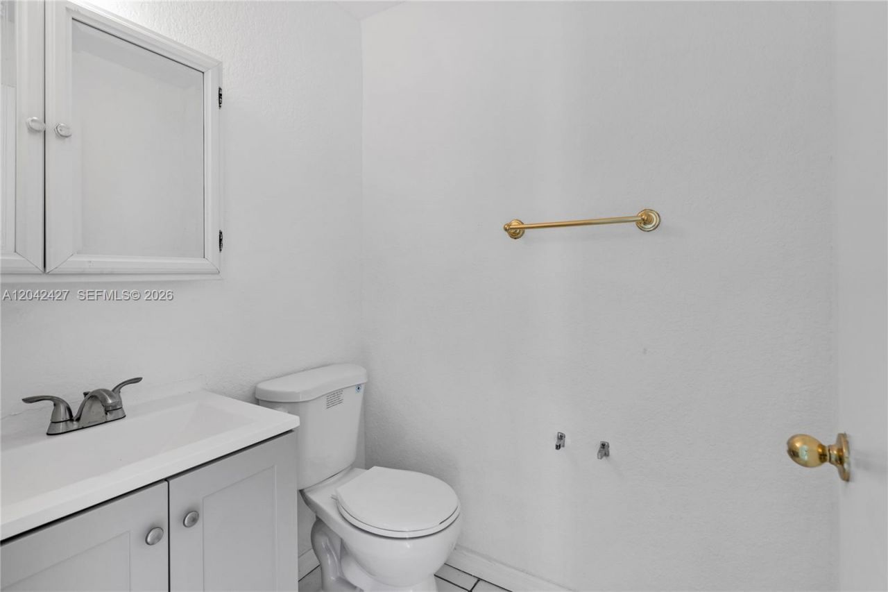 15251 NW 89th Ave , Miami Lakes, FL 33018 Photo