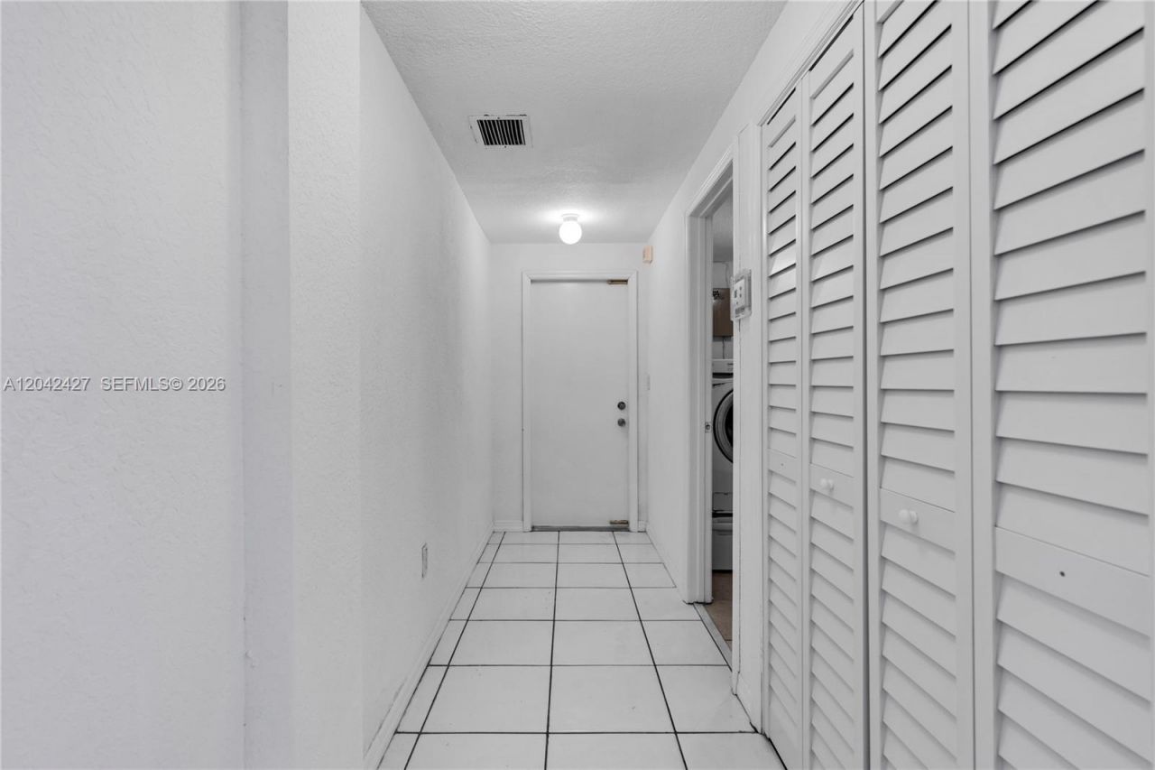 15251 NW 89th Ave , Miami Lakes, FL 33018 Photo