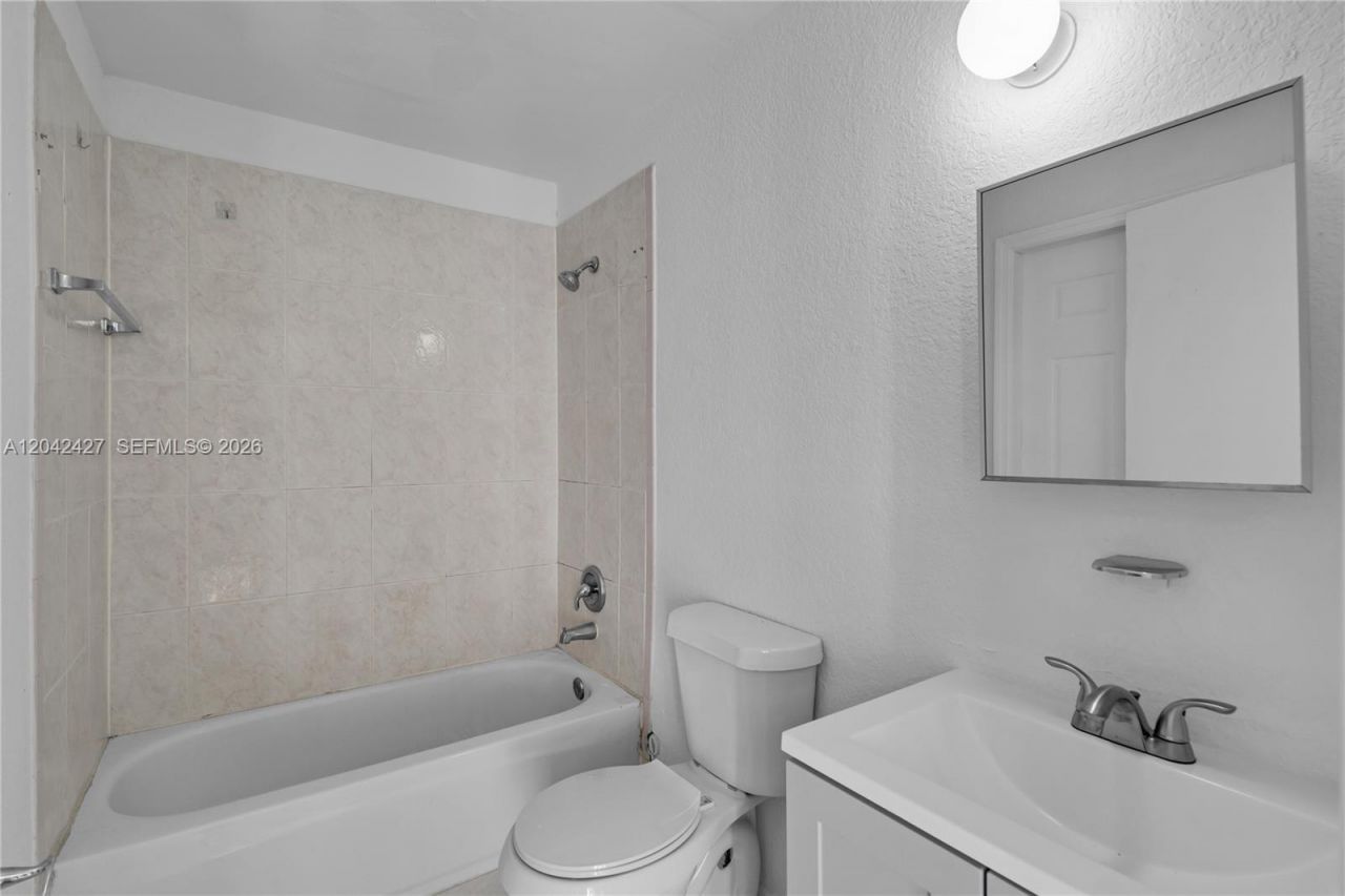 15251 NW 89th Ave , Miami Lakes, FL 33018 Photo