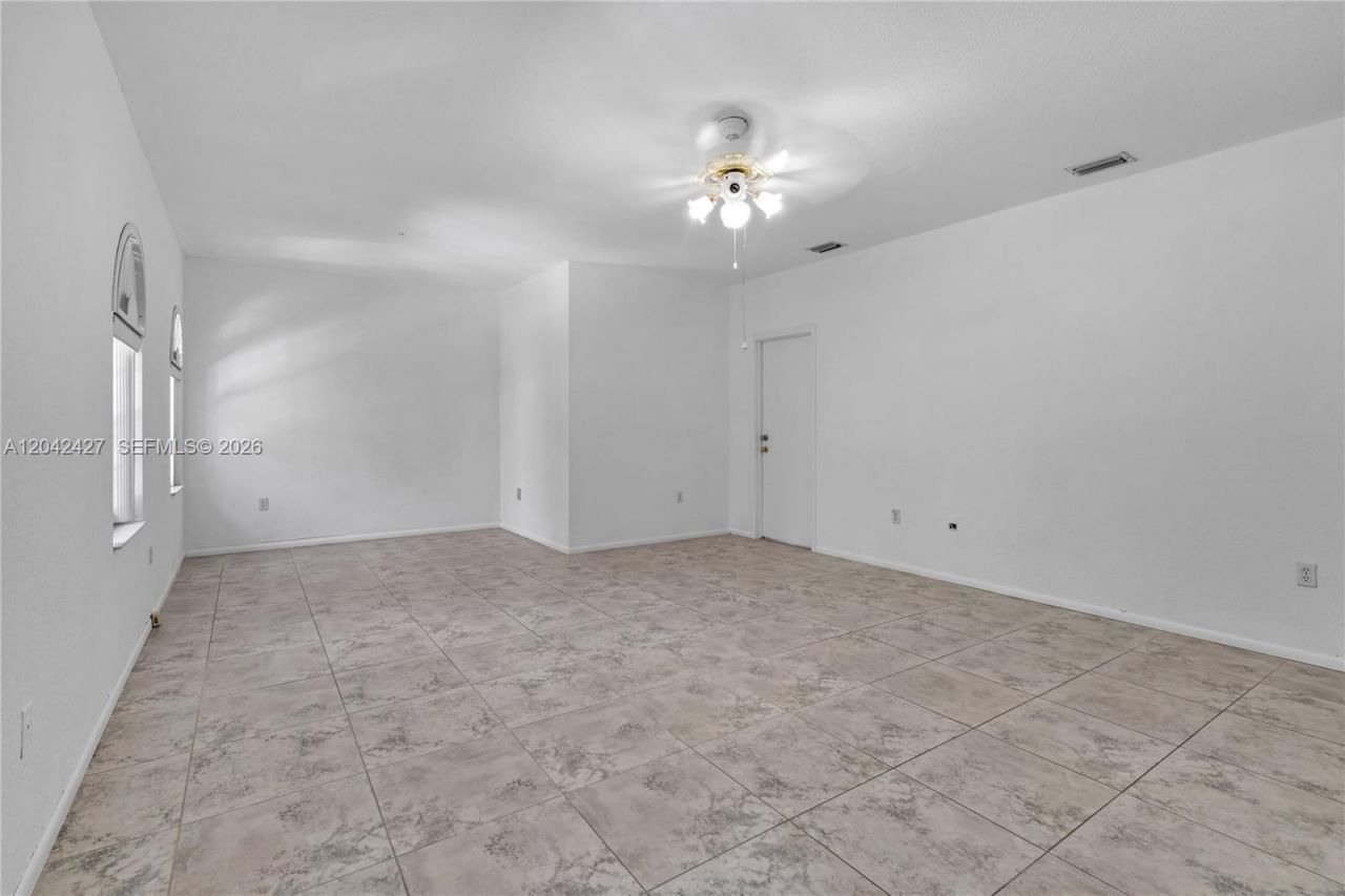 15251 NW 89th Ave , Miami Lakes, FL 33018 Photo
