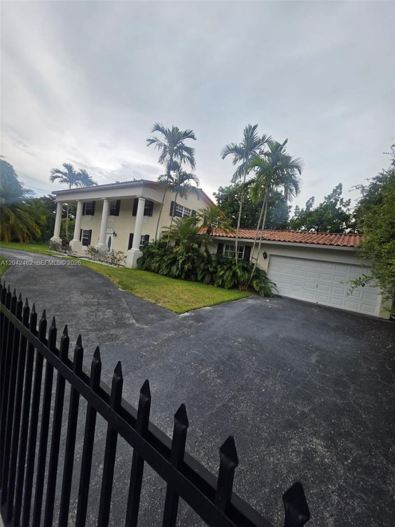 7240 SW 119th St , Pinecrest, FL 33156 Photo