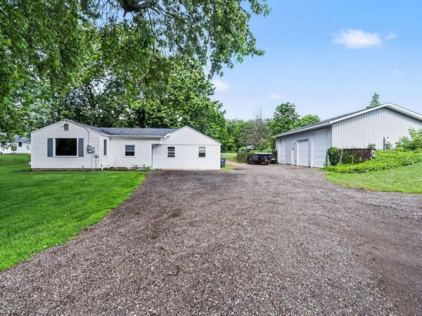 5729 N Sprinkle Road, Kalamazoo, MI 49004
