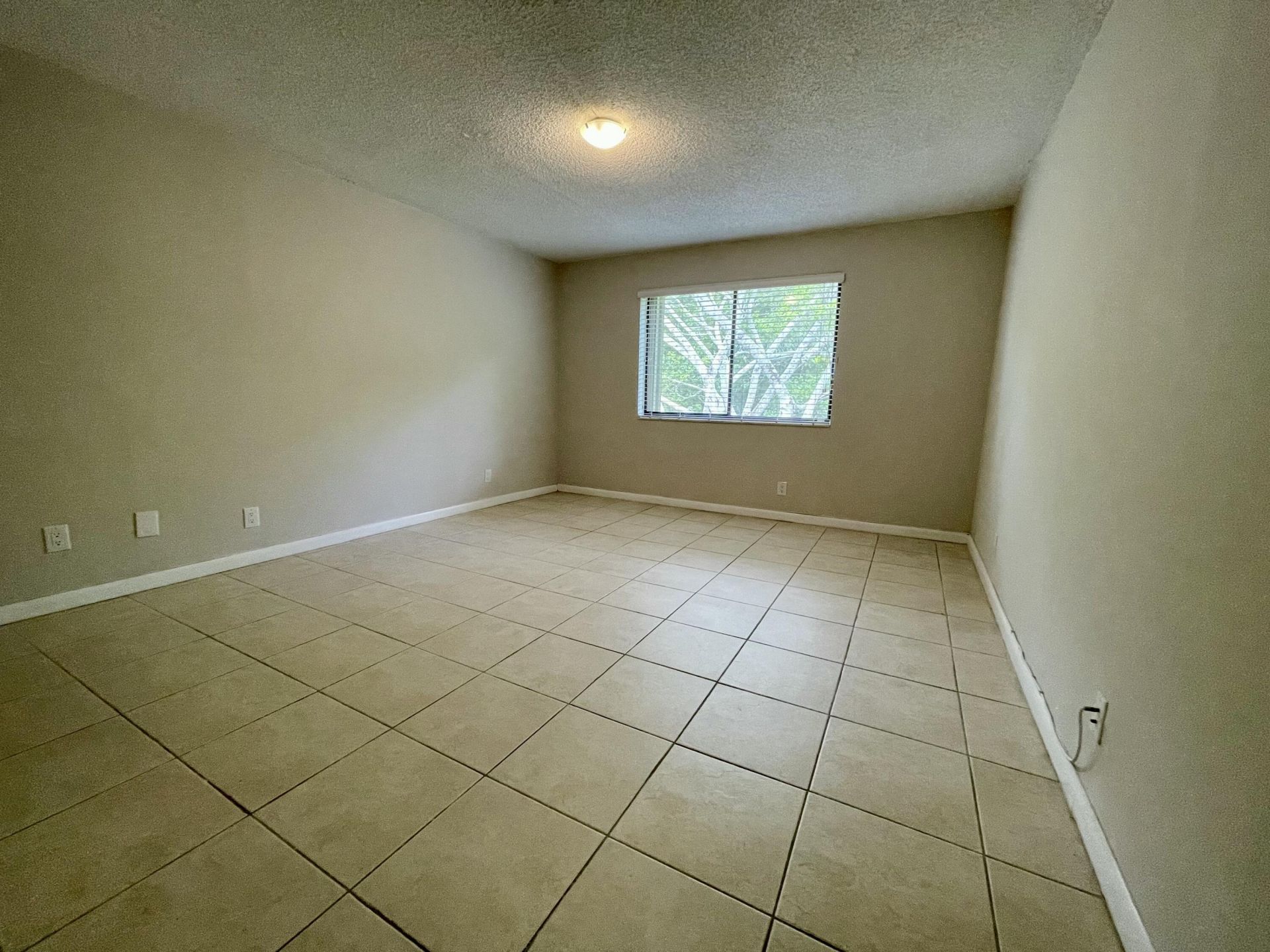 197 Lakeview Drive, Unit 202, Weston, FL 33326 Photo