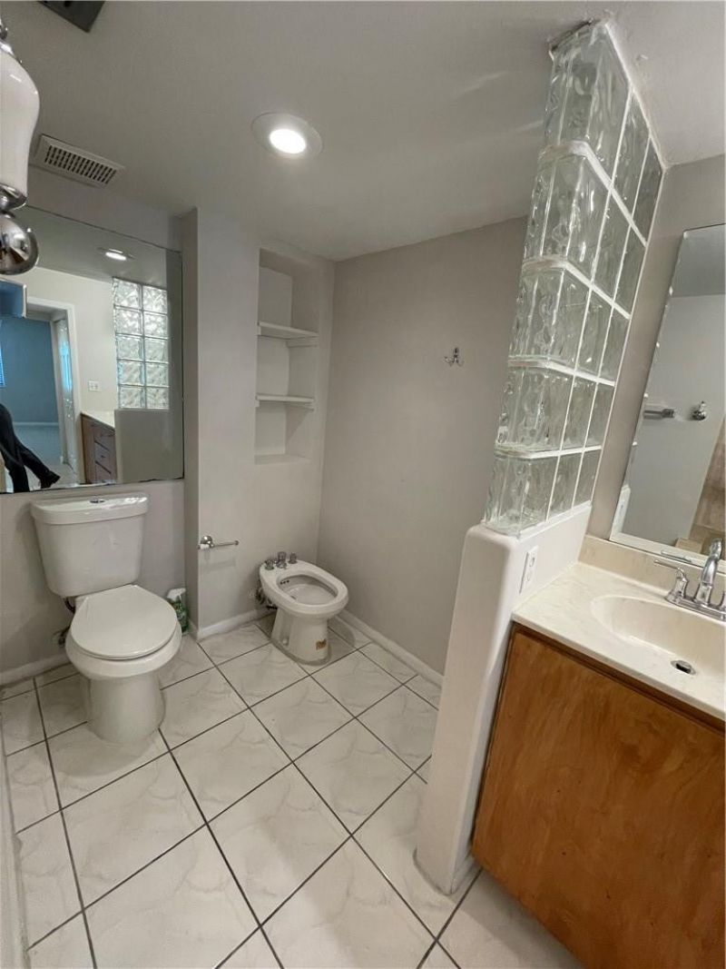197 Lakeview Drive, Unit 202, Weston, FL 33326 Photo