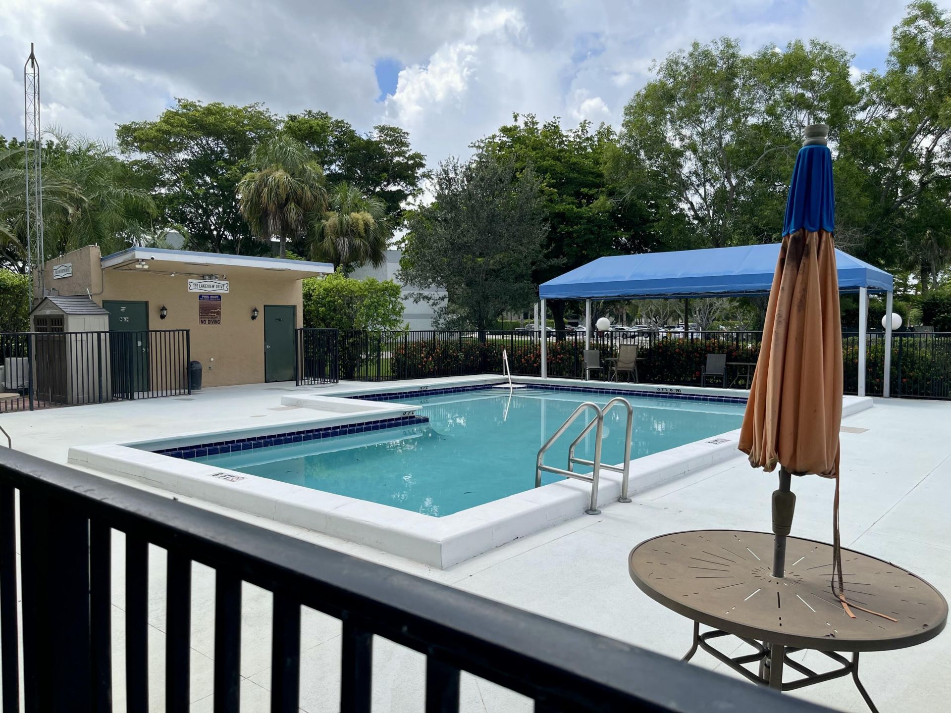 197 Lakeview Drive, Unit 202, Weston, FL 33326 Photo