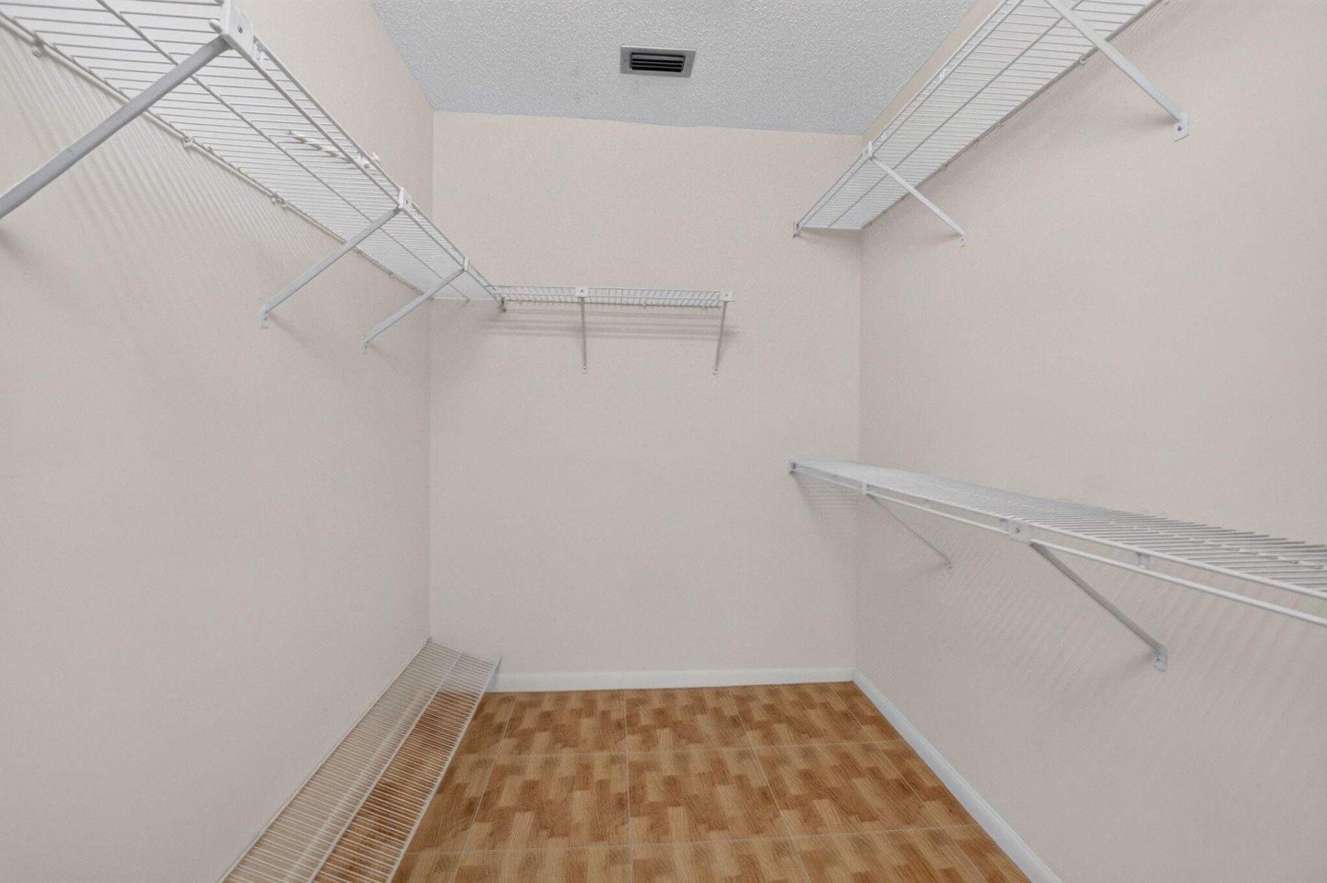 10546 Beach Palm Court, Unit B, Boynton Beach, FL 33437 Photo
