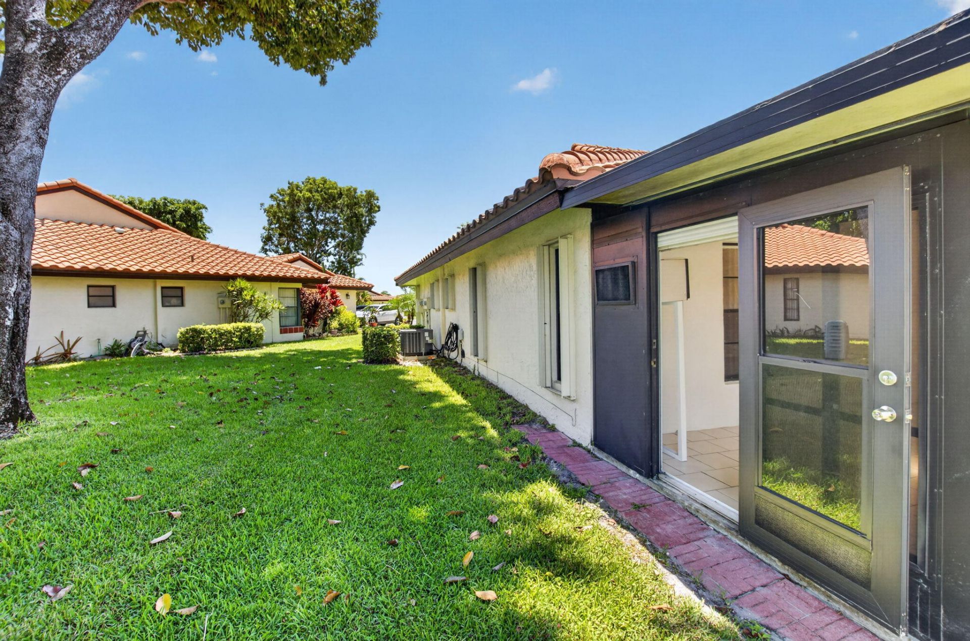 10546 Beach Palm Court, Unit B, Boynton Beach, FL 33437 Photo