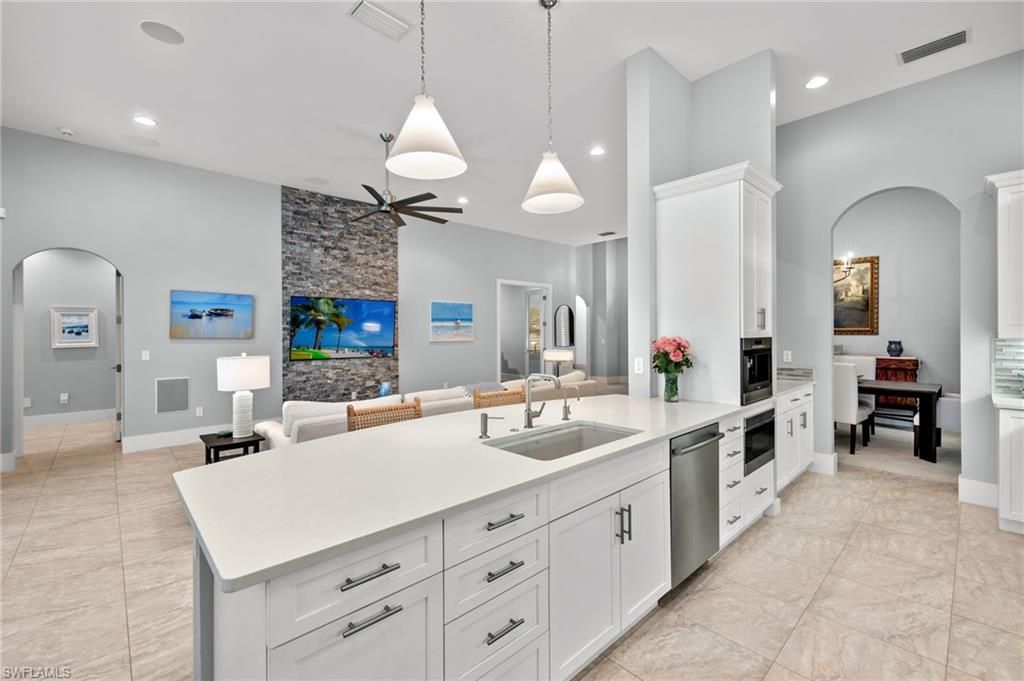 14726 Reserve Ln , Naples, FL 34109 Photo