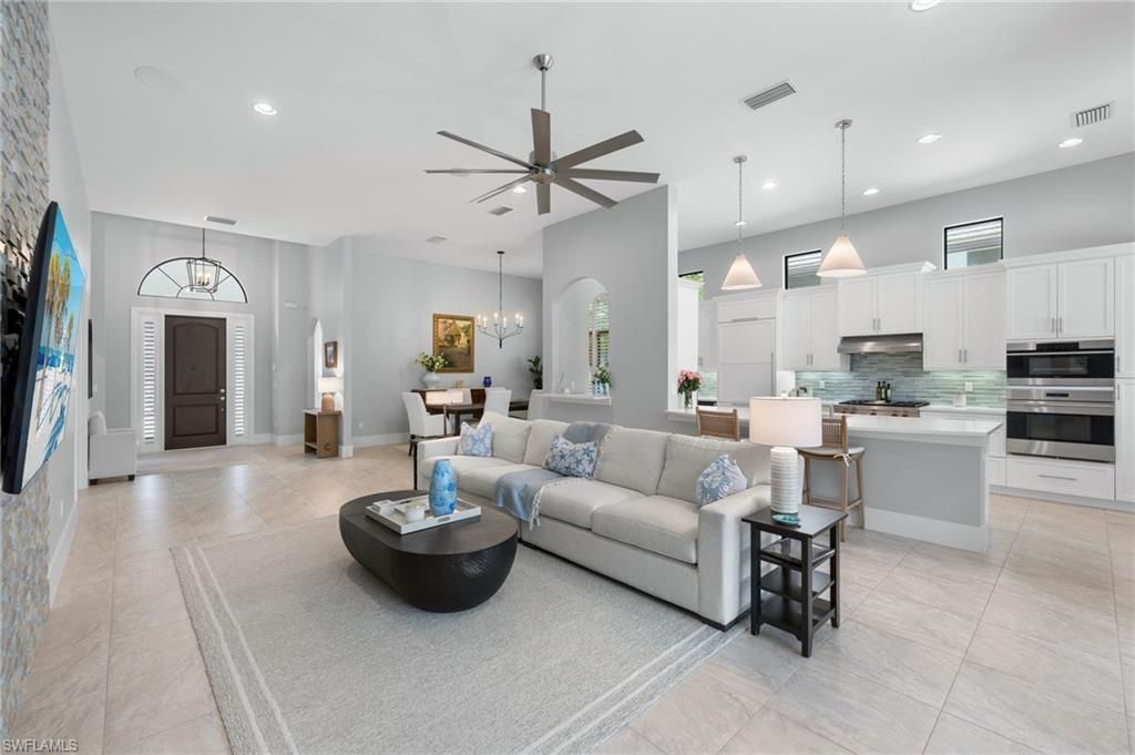 14726 Reserve Ln , Naples, FL 34109 Photo