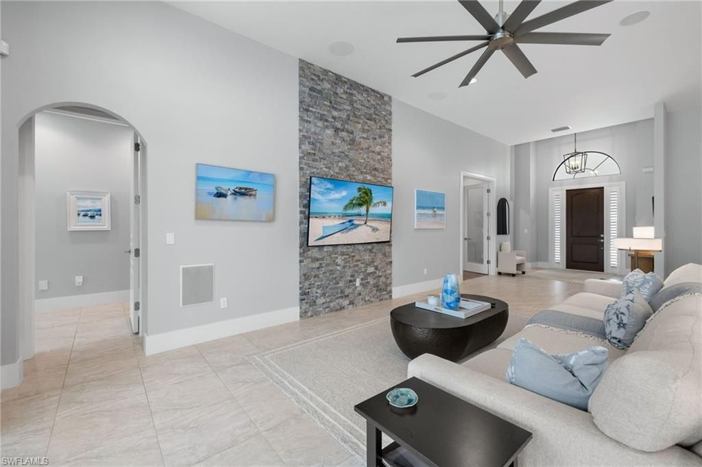14726 Reserve Ln , Naples, FL 34109 Photo