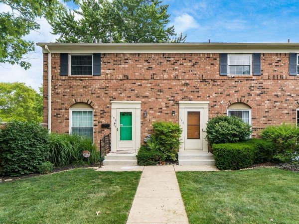 148 Tarryton Court W, Unit 25B, Columbus, OH 43228