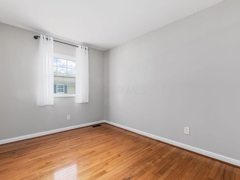 148 Tarryton Court W, Unit 25B, Columbus, OH 43228 Photo 23