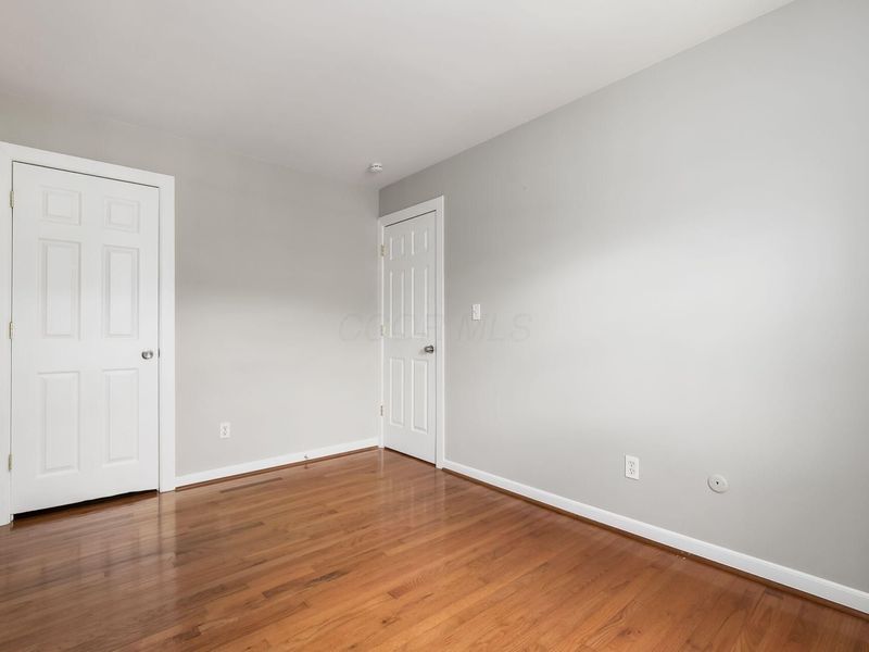 148 Tarryton Court W, Unit 25B, Columbus, OH 43228 Photo 25
