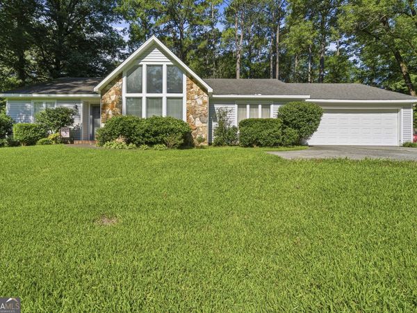 5194 Rivoli Drive, Macon, GA 31210