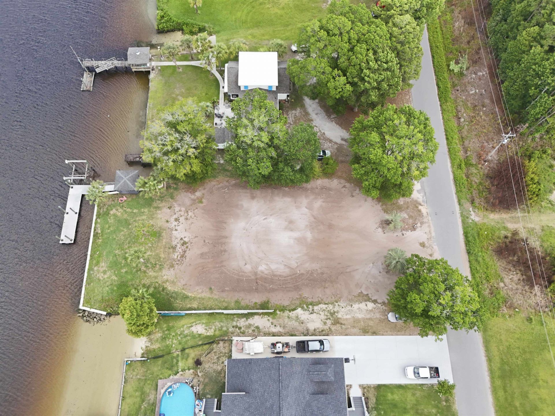 7 Smith Blvd.  Photo 16