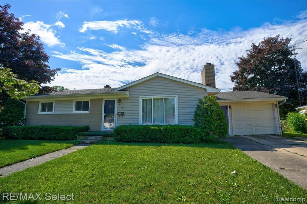 574 Poplar Street, Clio, MI 48420 Main Photo