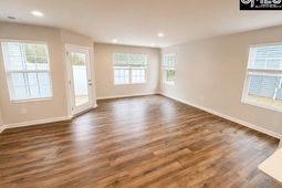 139c Triumph Ave  photo 4
