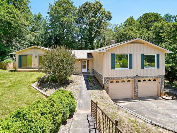 51 Wake Robin Way , Asheville, NC 28805