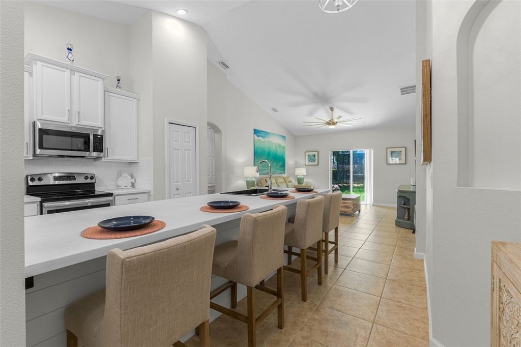 8110 Westfield Circle, Vero Beach, FL 32966 Photo