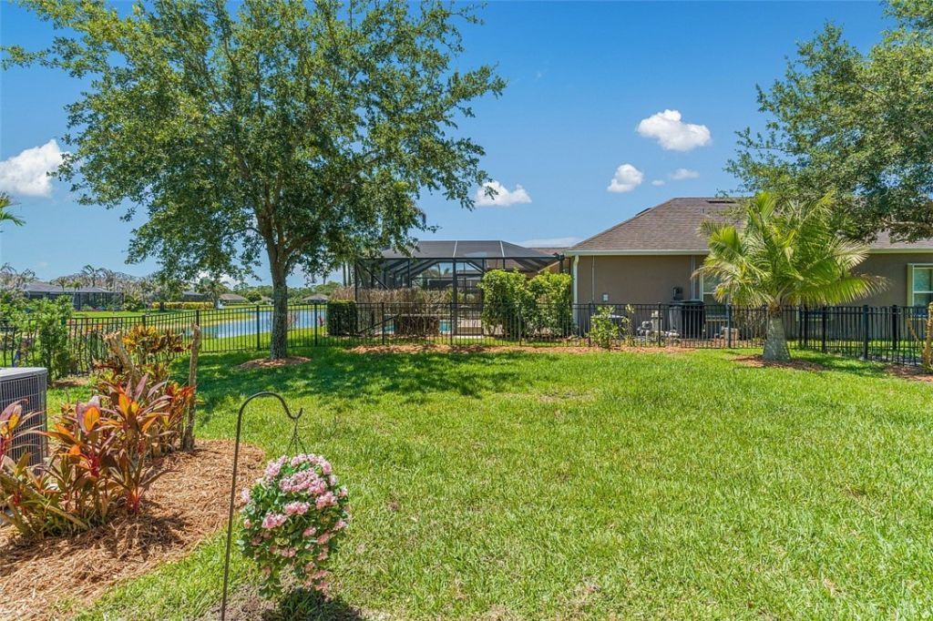 8110 Westfield Circle, Vero Beach, FL 32966 Photo