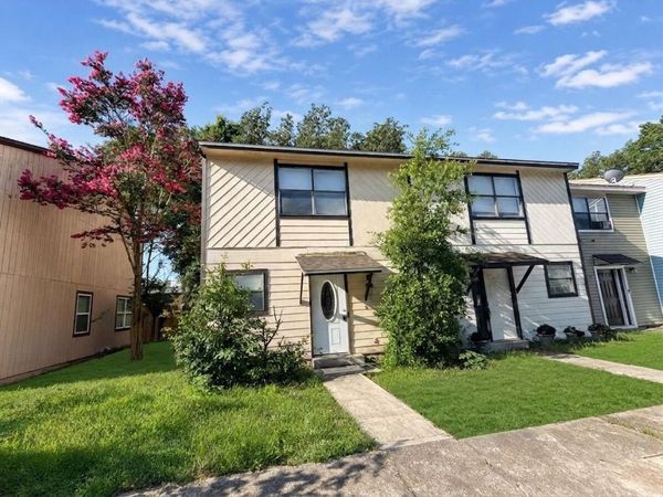 208 SE Third Street, Unit E, Fort Walton Beach, FL 32548