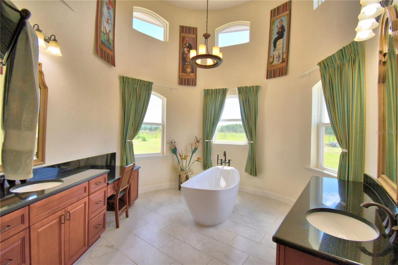 13023 Sweet Hill Rd, Polk City, FL 33868 Photo