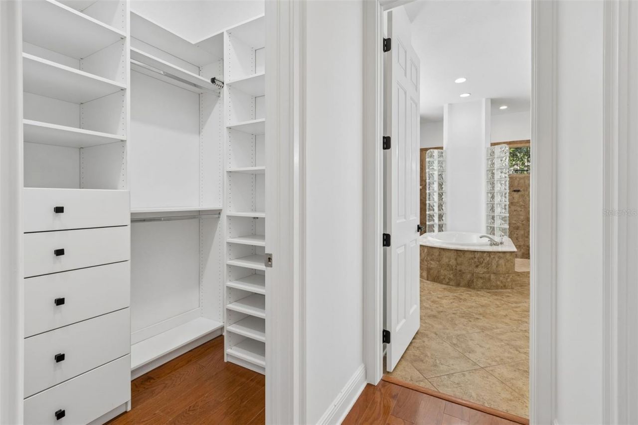 2107 Carroll Landing Drive, Tampa, FL 33612 Photo