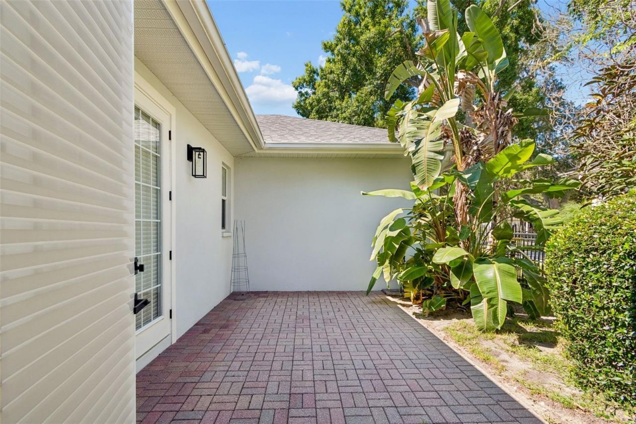 2107 Carroll Landing Drive, Tampa, FL 33612 Photo