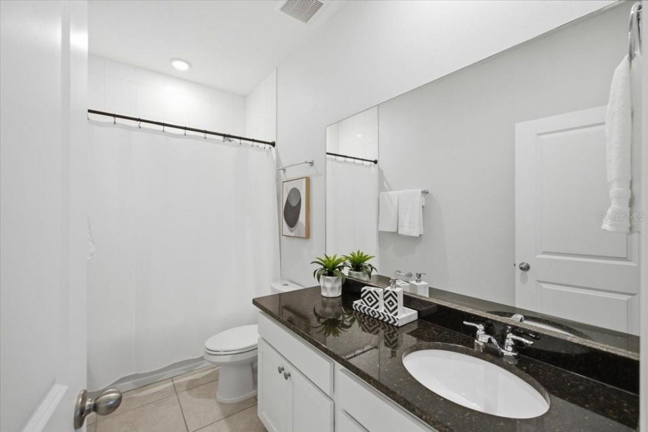 5718 Los Robles Court , Palmetto, FL 34221 Photo
