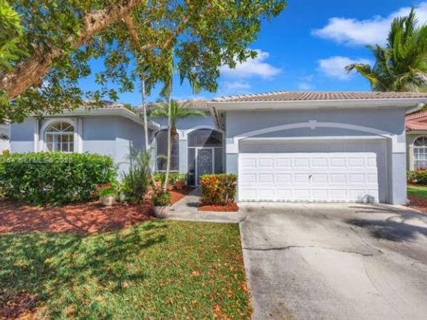 2405 SE 5th Ct , Homestead, FL 33033