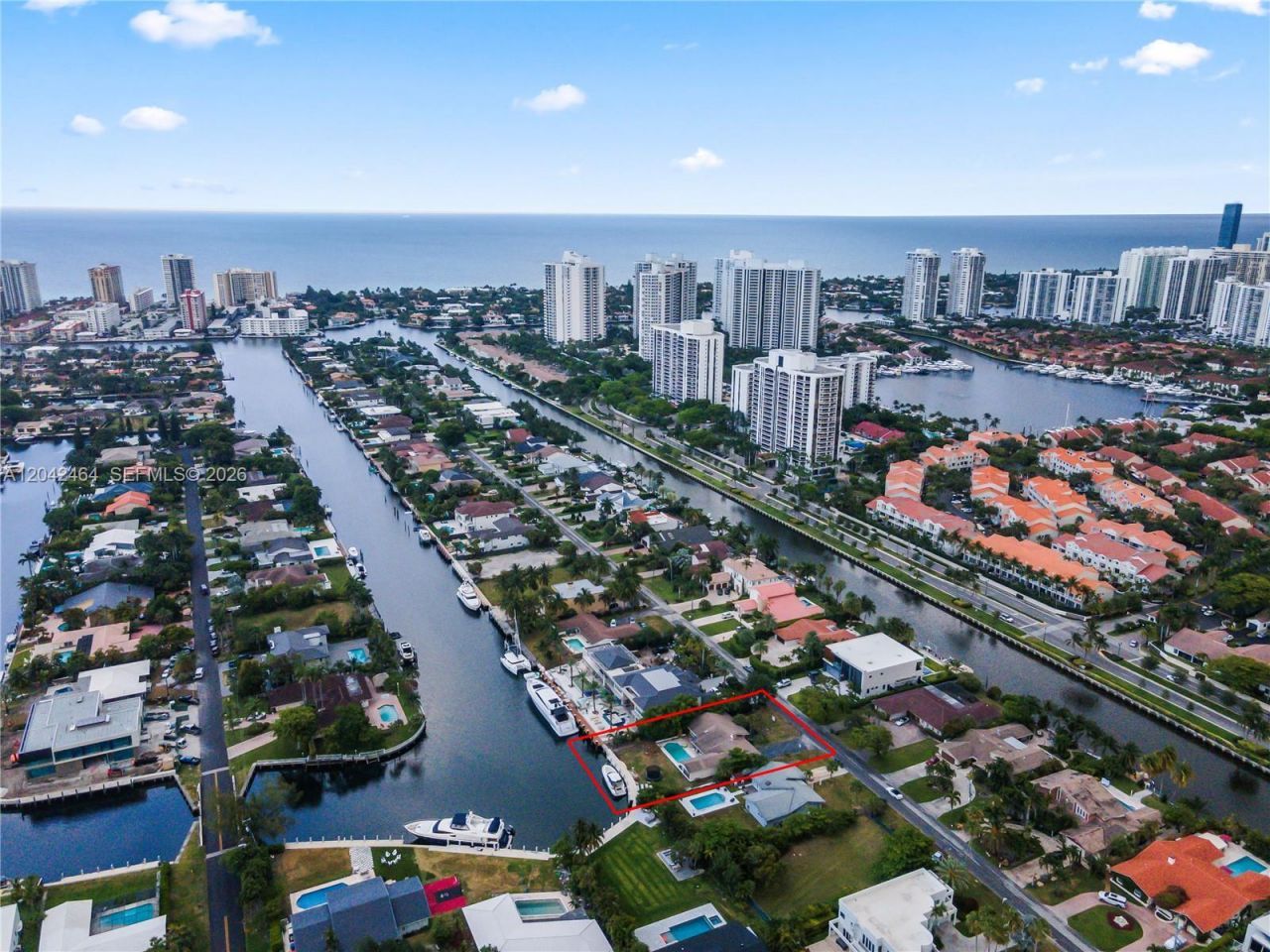 496 Holiday Dr, Hallandale Beach, FL 33009 Photo