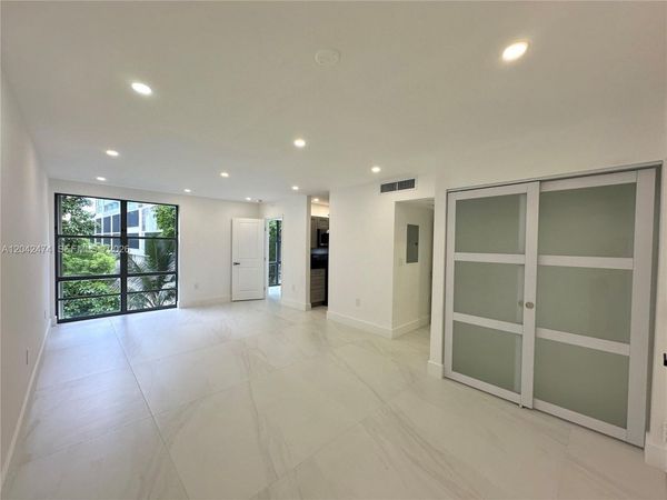 17620 Atlantic Blvd , Unit 310, Sunny Isles Beach, FL 33160