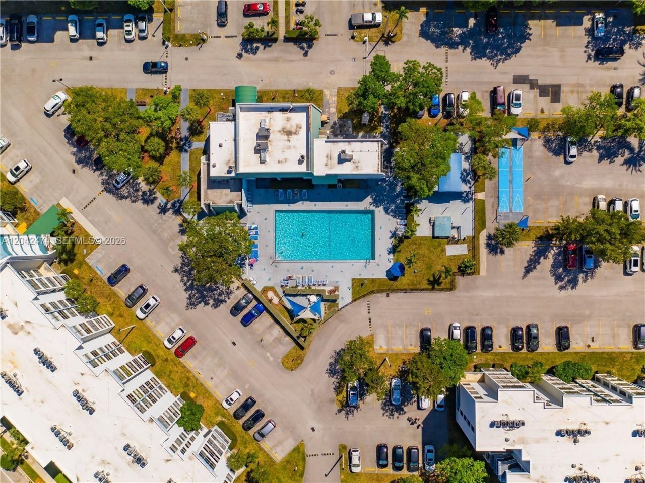17620 Atlantic Blvd , Unit 310, Sunny Isles Beach, FL 33160 Photo