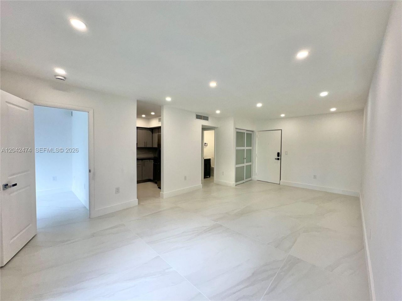 17620 Atlantic Blvd , Unit 310, Sunny Isles Beach, FL 33160 Photo