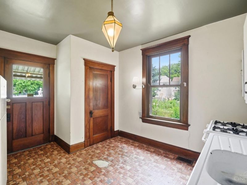 1504 Knowlton Street, Cincinnati, OH 45223 Photo 12