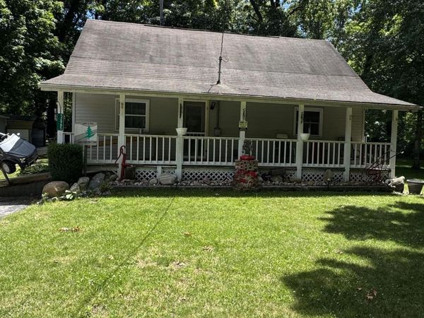 52985 Twin Lakeview Drive, Dowagiac, MI 49047