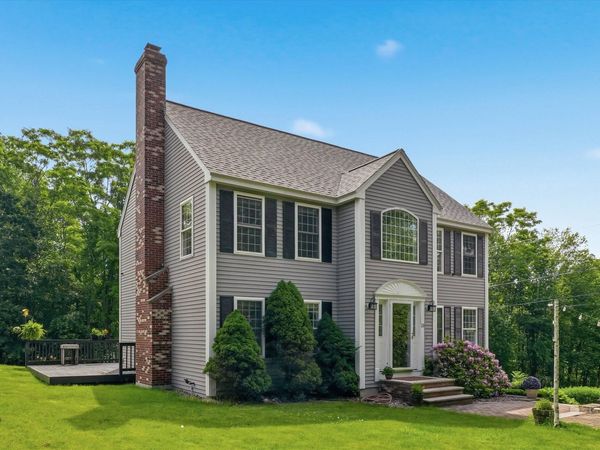 23 Peaslee Crossing Road, Newton, NH 03858