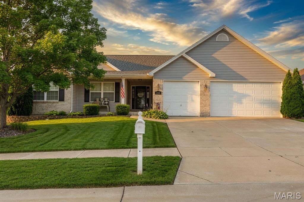 228 Highland Meadows Drive , Wentzville, MO 63385 Main Photo