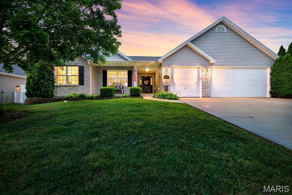 228 Highland Meadows Drive, Wentzville, MO 63385 Main Photo