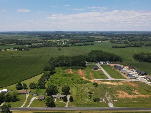 4500 Bowling Green Road , Franklin, KY 42134