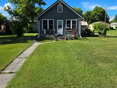 810 9th Street, International Falls, MN 56649