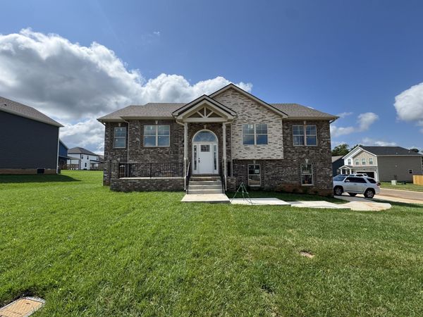 794 Carrillo Dr , Clarksville, TN 37040