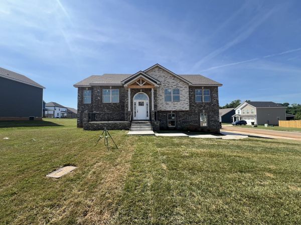 794 Carrillo Dr , Clarksville, TN 37040