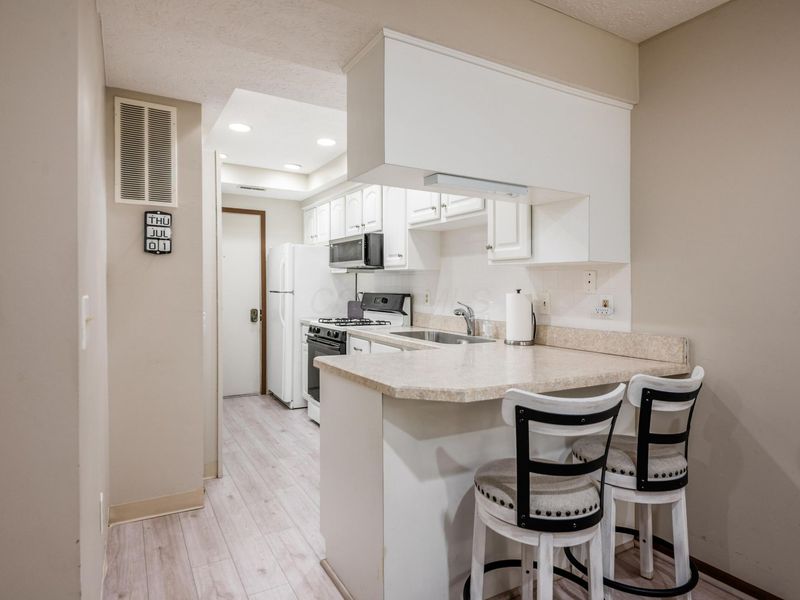 5000 Deer Forest Place, Unit 5000, Westerville, OH 43081 Photo 12