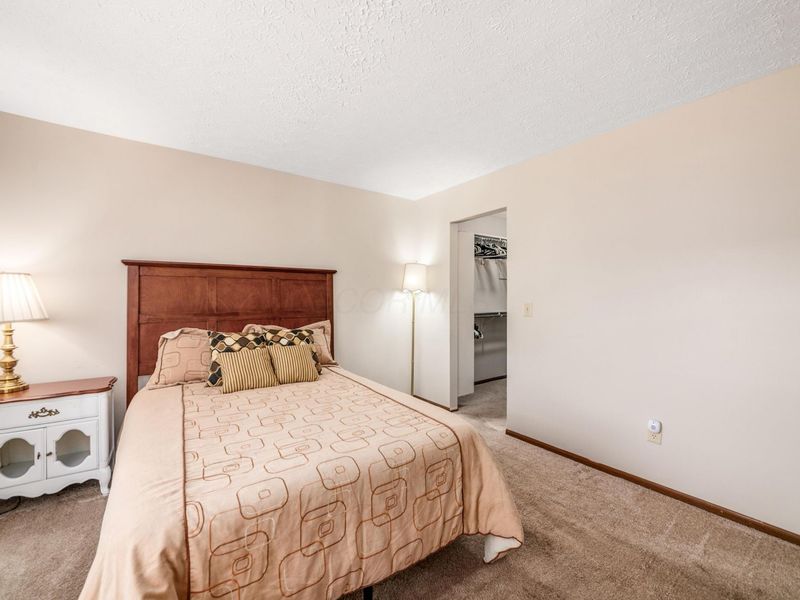 5000 Deer Forest Place, Unit 5000, Westerville, OH 43081 Photo 17