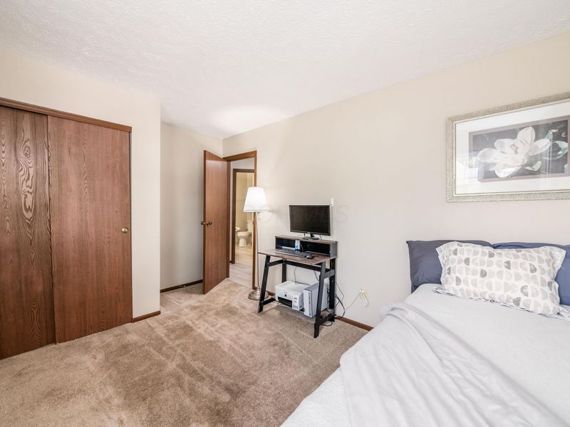5000 Deer Forest Place, Unit 5000, Westerville, OH 43081 Photo 20
