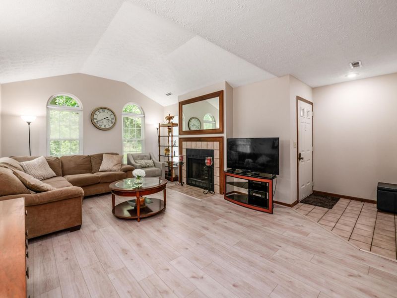 5000 Deer Forest Place, Unit 5000, Westerville, OH 43081 Photo 6